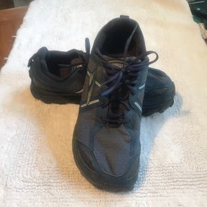 Altra Lone Peak Zero Drop trail runners